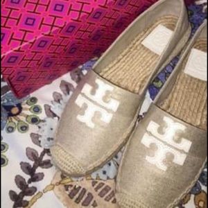 Tory burch espadrilles.